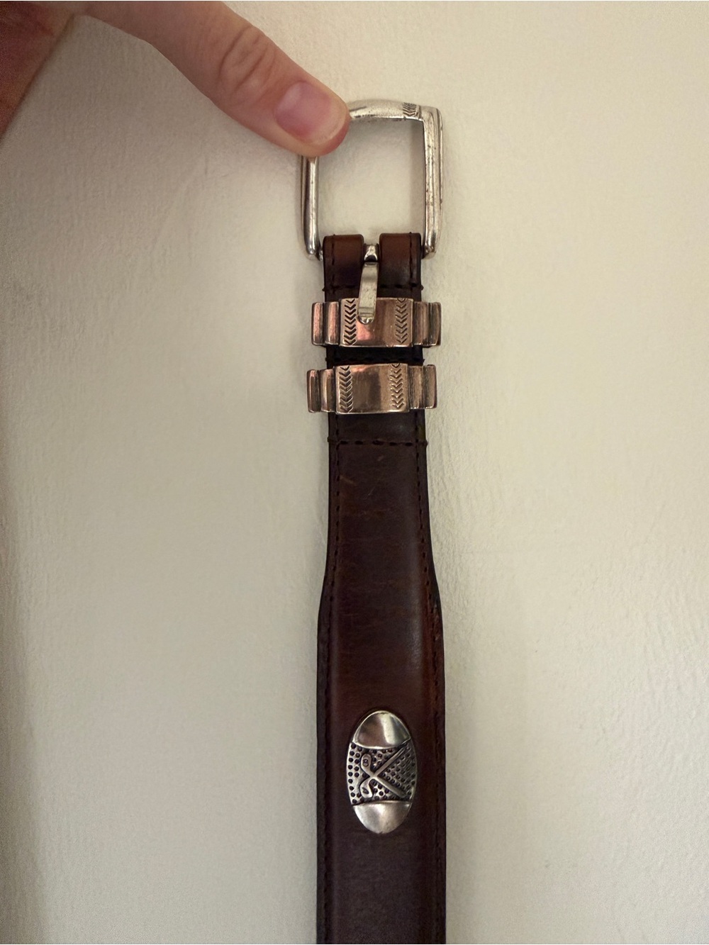 Men’s Brown Top Grain Oil Tan Leather Golf Belt Size 42 Golf Club Concho Accents - Picture 5 of 5